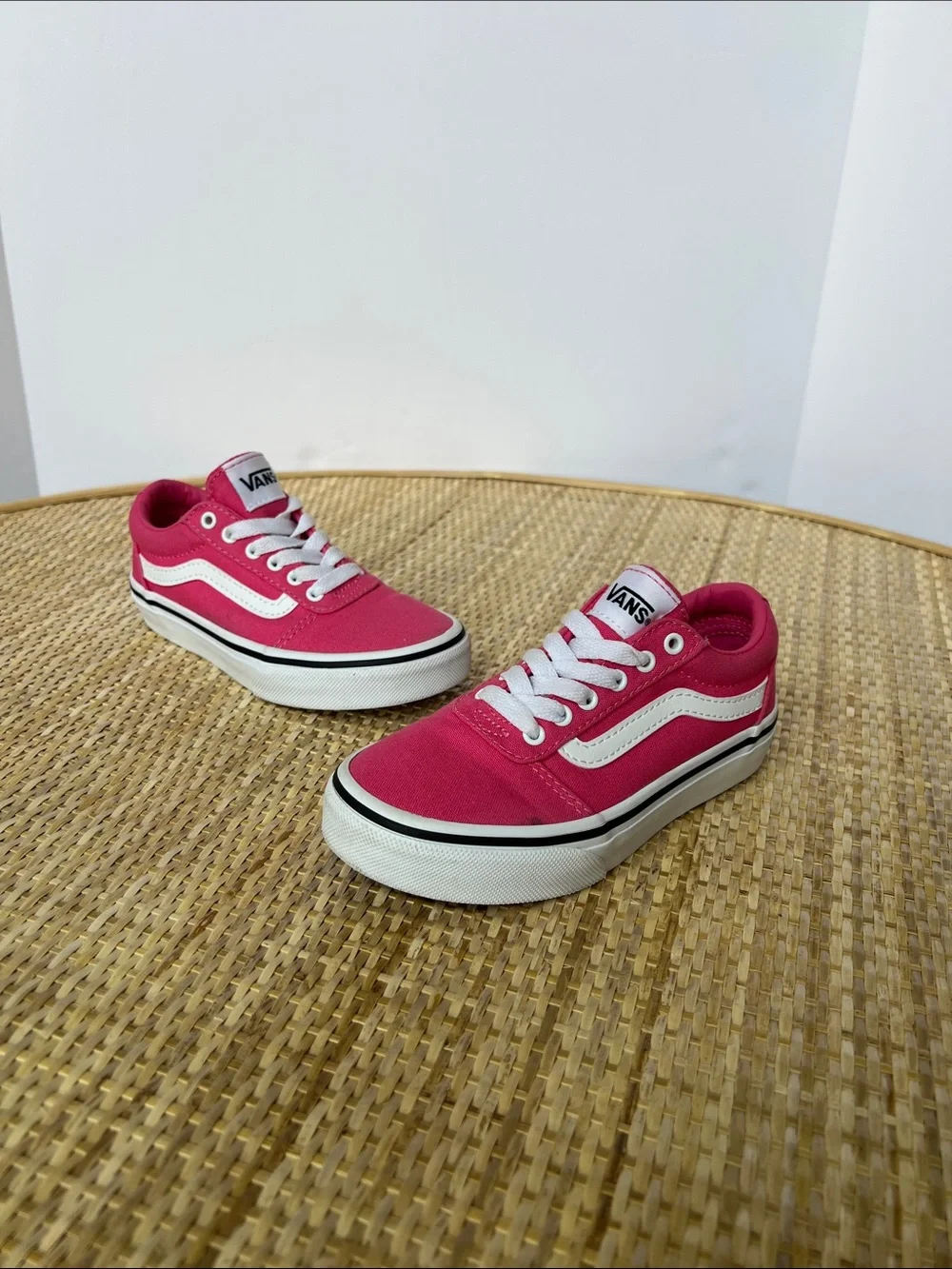 Vans Ward Honeysuckle Pink white Canvas Sneaker Missy/Youth/Little Girl Size 12
